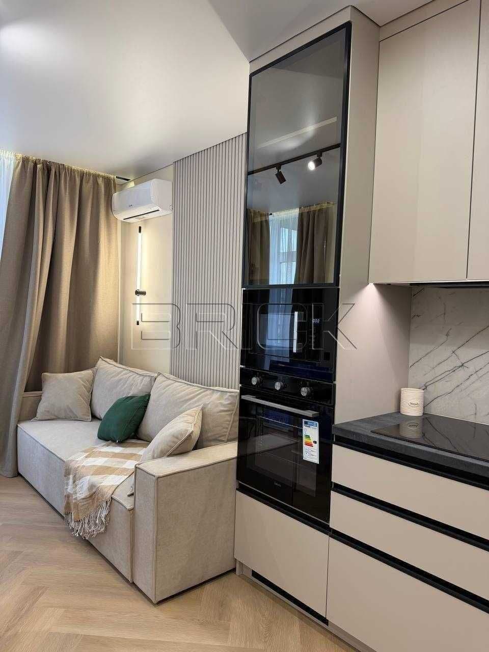 Продаж 2-кімнатної квартири, 60.4 м², Подільський р-н 4