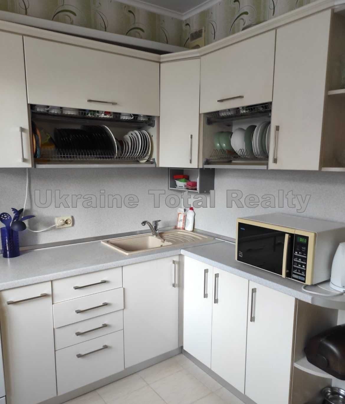 Продаж 3-кімнатної квартири, 76 м², Дарницький р-н 1