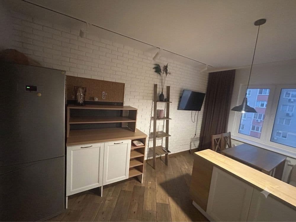 Продаж 2-кімнатної квартири, 73.1 м², Дарницький р-н 3