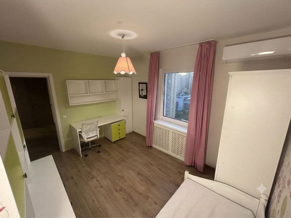 Продаж 2-кімнатної квартири, 73.1 м², Дарницький р-н 5