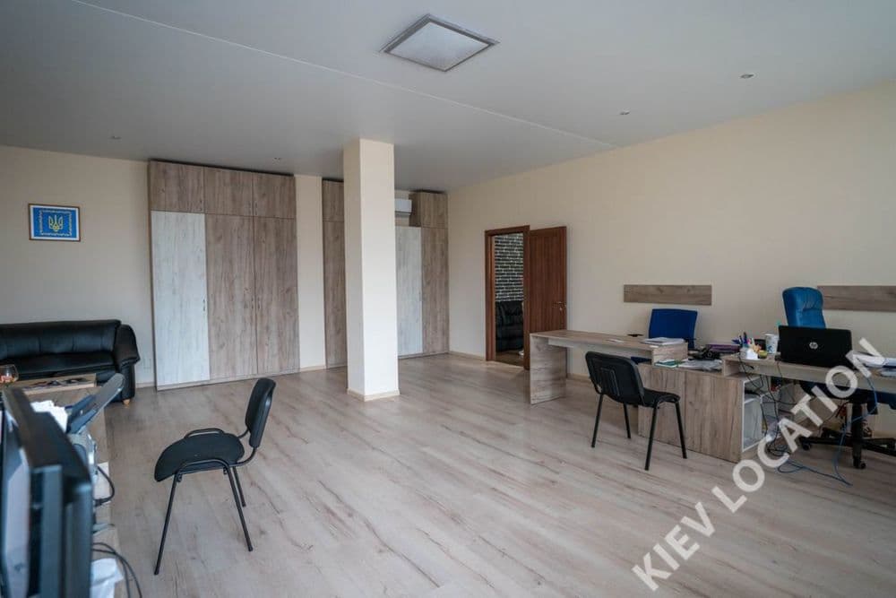 Оренда комерційного приміщення, 117 м², Дарницький р-н 3