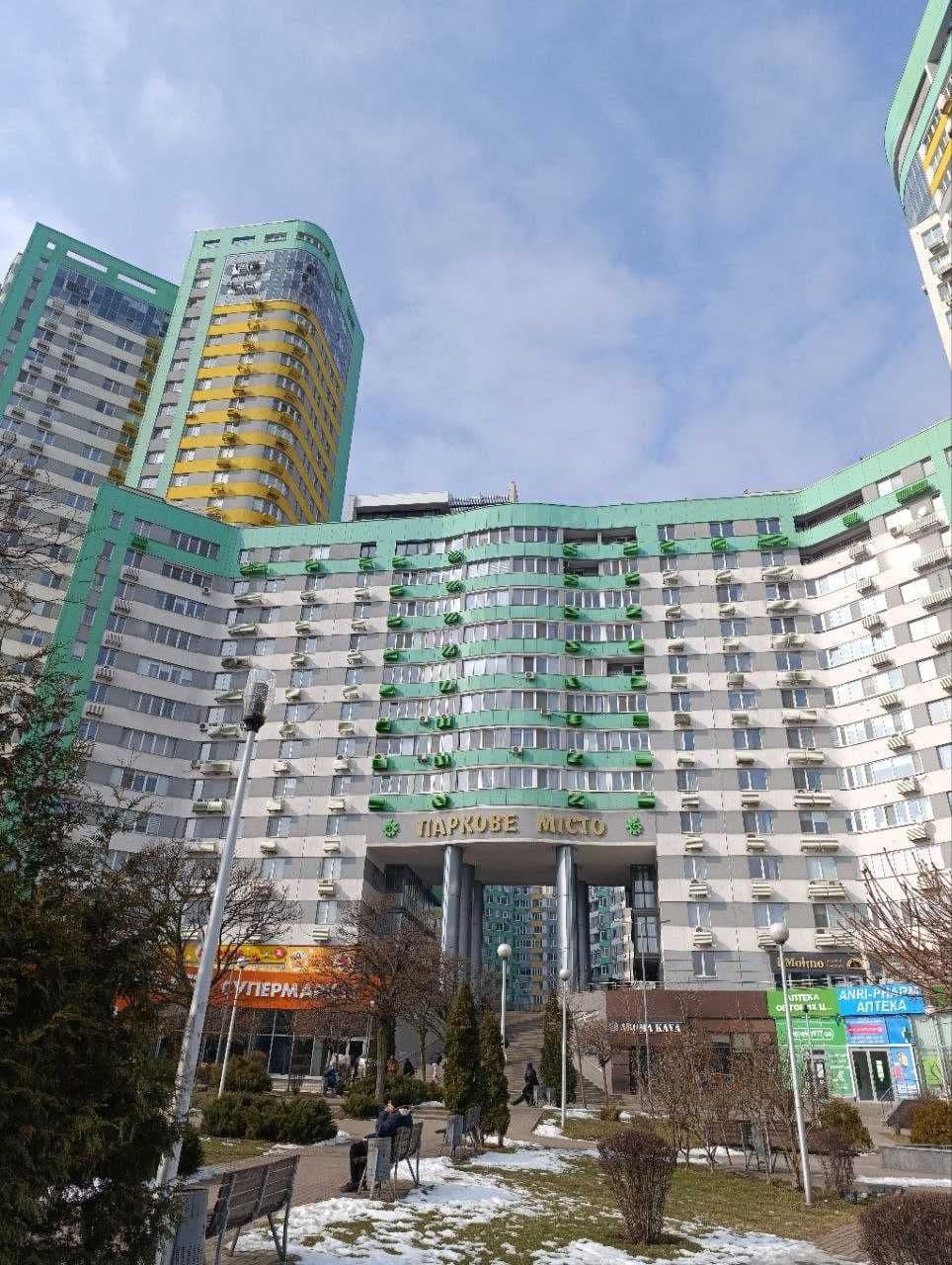 Продаж 3-кімнатної квартири, 139.8 м², Подільський р-н 1