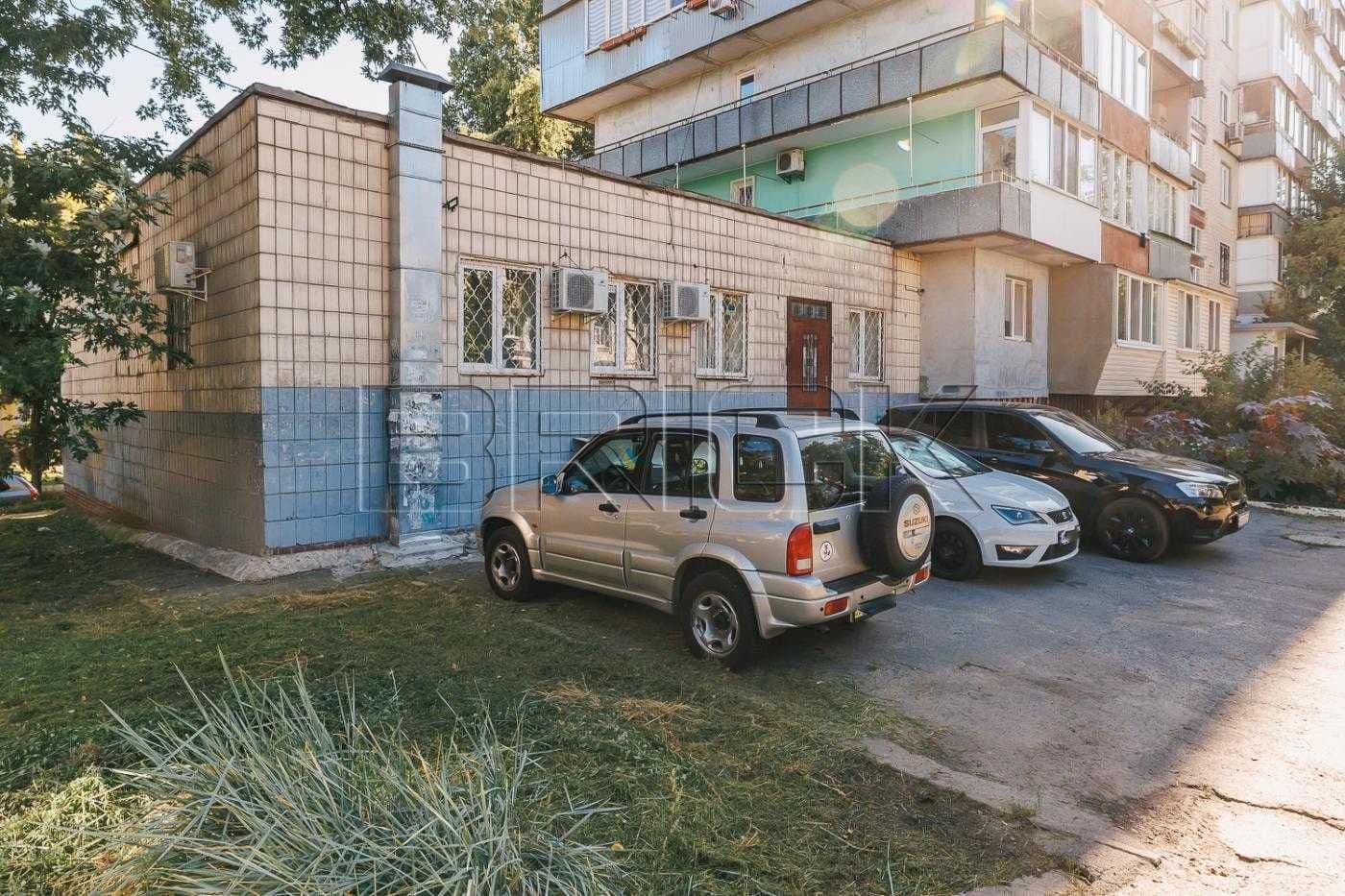 Оренда комерційного приміщення, 200 м², Подільський р-н 1
