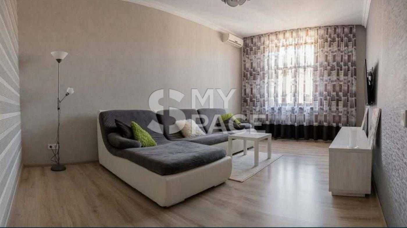 Оренда 2-кімнатної квартири, 70 м², Подільський р-н 3