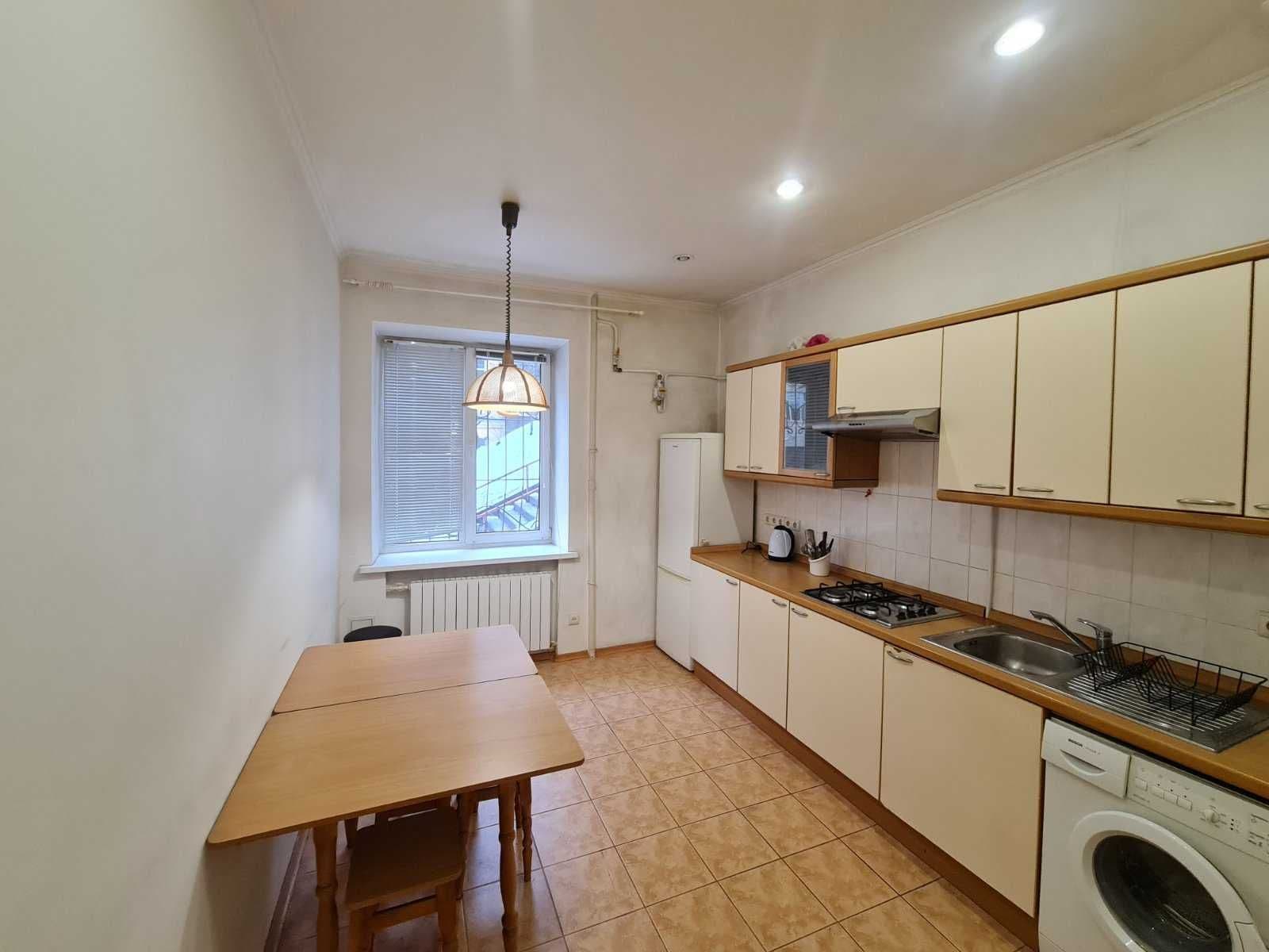 Продаж 2-кімнатної квартири, 58 м², Печерський р-н 1