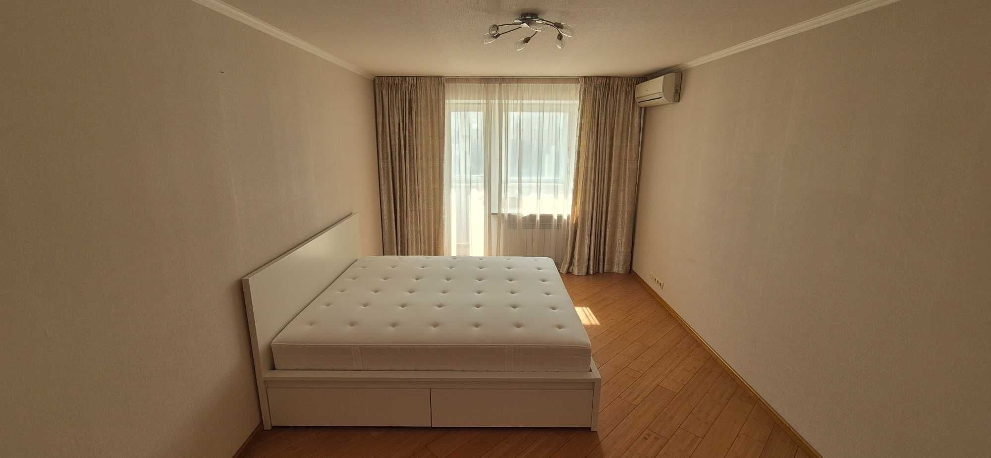 Оренда 4-кімнатної квартири, 143.7 м², Шевченківський р-н 5