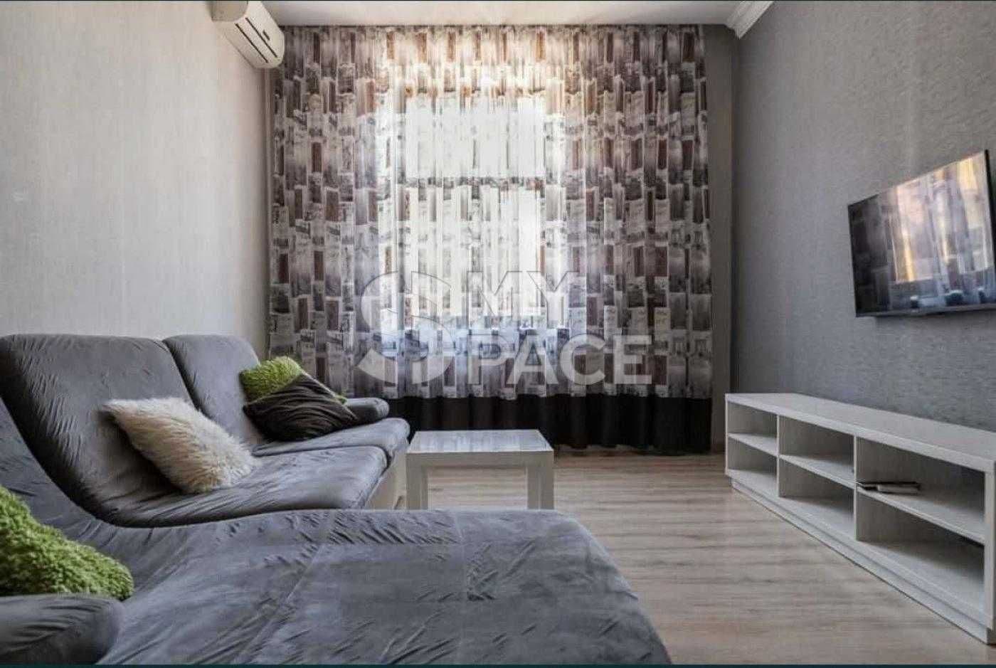 Оренда 2-кімнатної квартири, 70 м², Подільський р-н 5