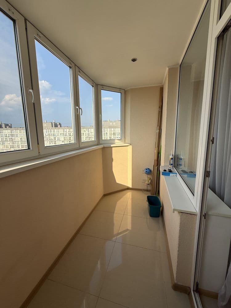 Продаж 2-кімнатної квартири, 69.4 м², Дарницький р-н 2