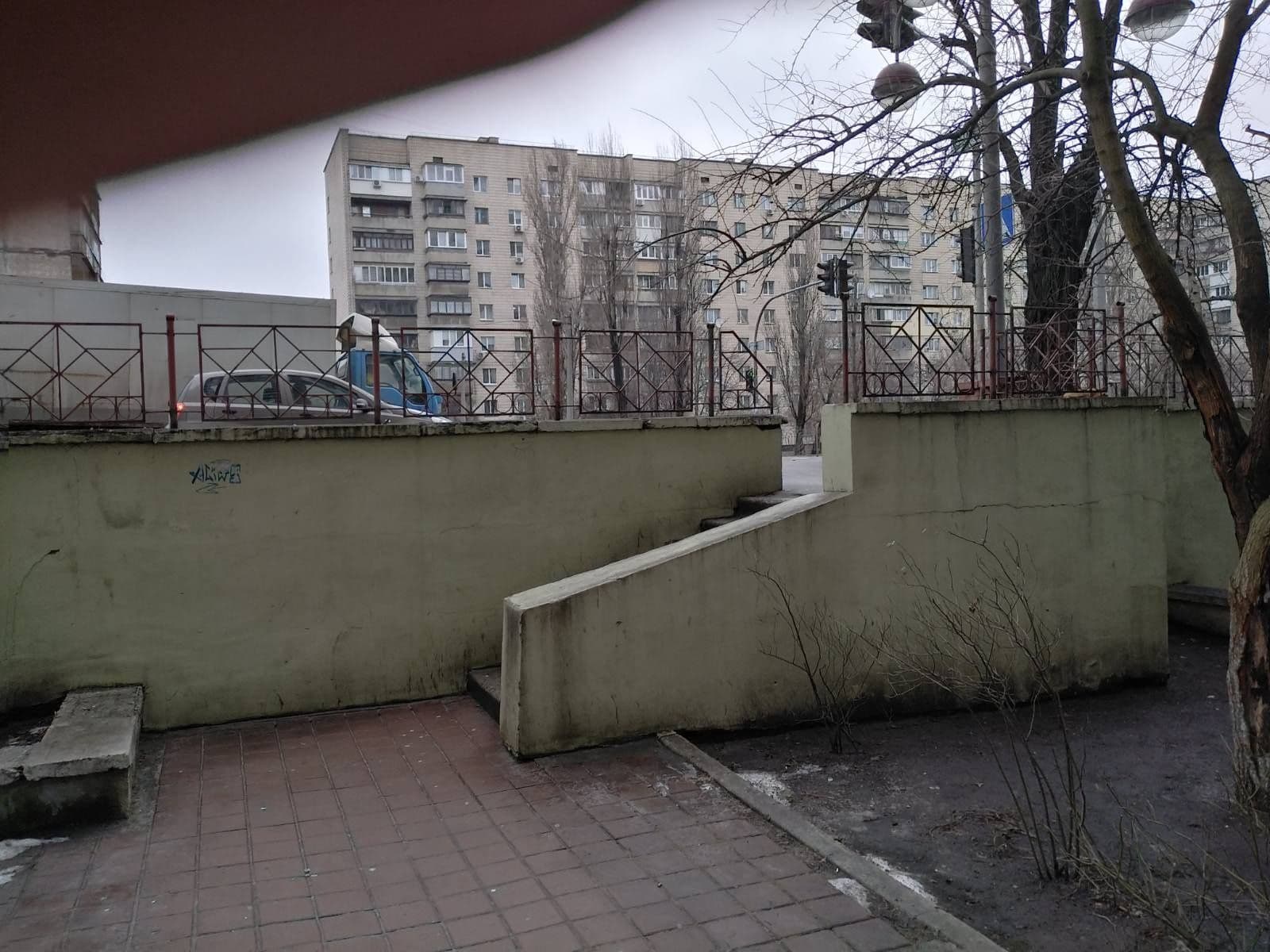 Оренда комерційного приміщення, 86 м², Дарницький р-н 5