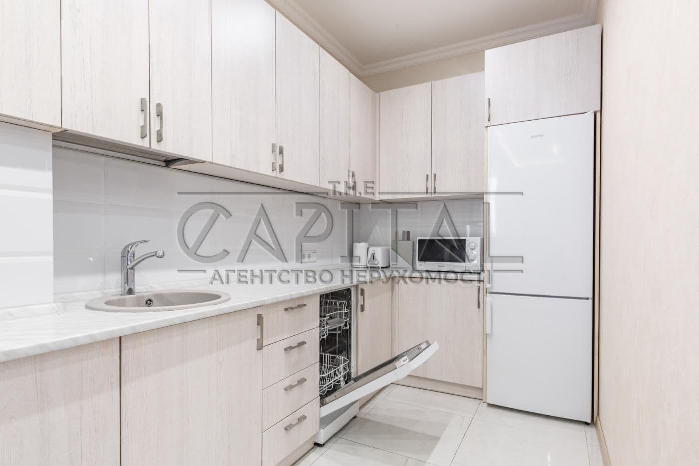Оренда 4-кімнатної квартири, 130 м², Подільський р-н 3