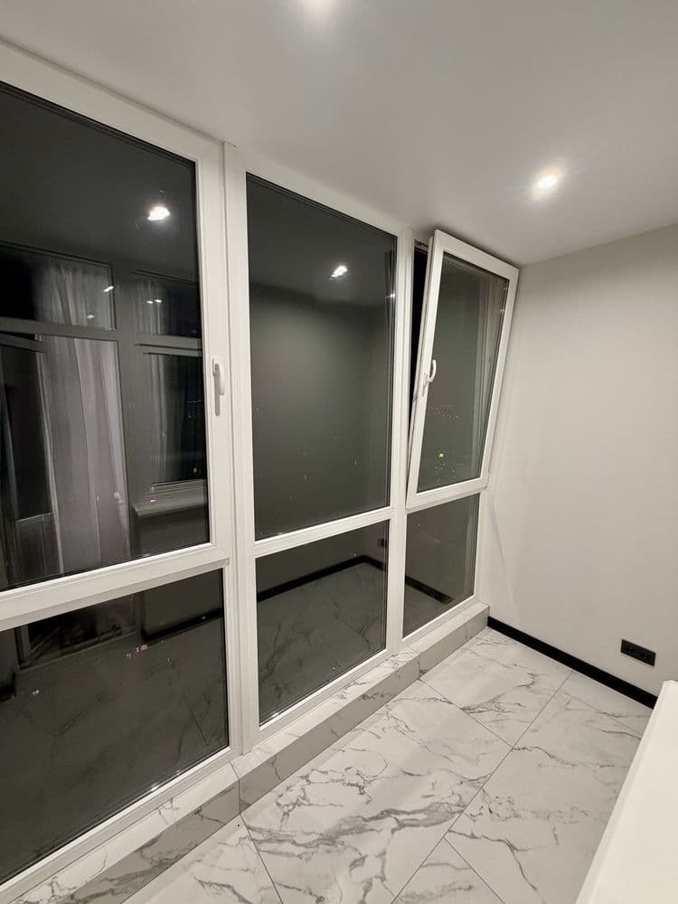Продаж 2-кімнатної квартири, 42 м², ЖК «Лебединий» 2