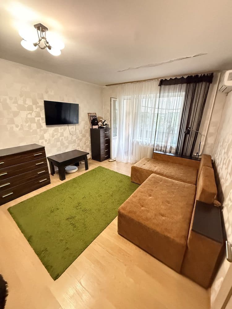 Продаж 1-кімнатної квартири, 36 м², Шевченківський р-н 4