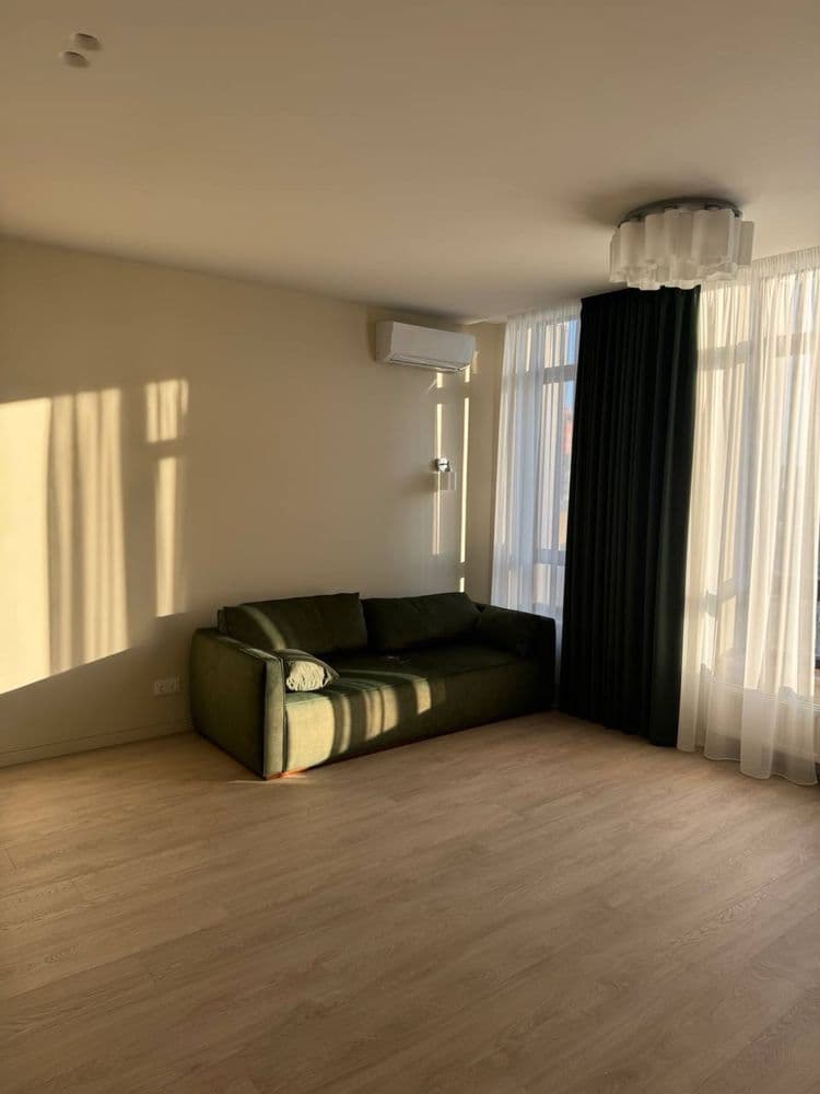 Оренда 1-кімнатної квартири, 43 м², ЖК «Трініті» 4
