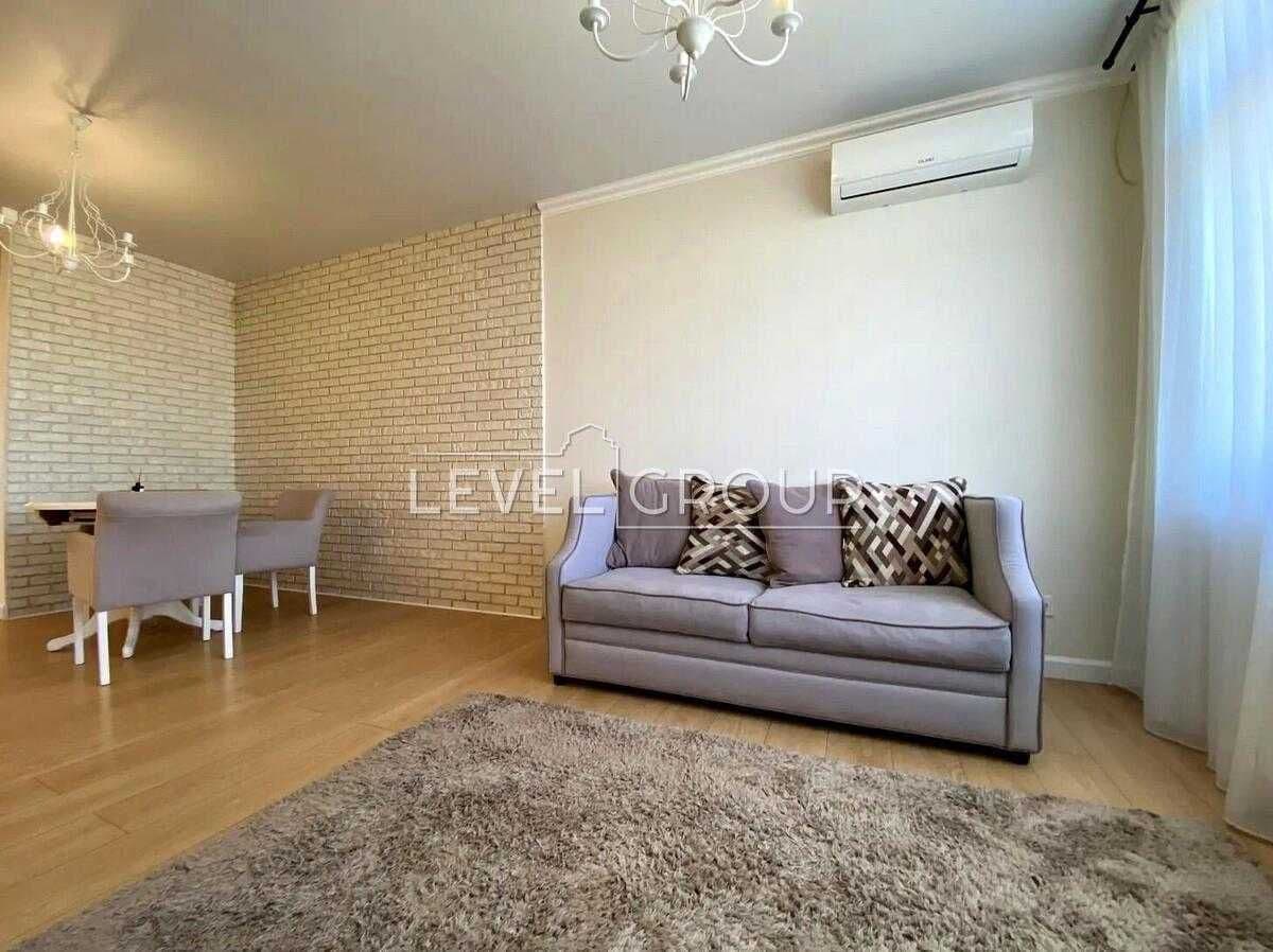 Продаж 2-кімнатної квартири, 66.2 м², Шевченківський р-н 4