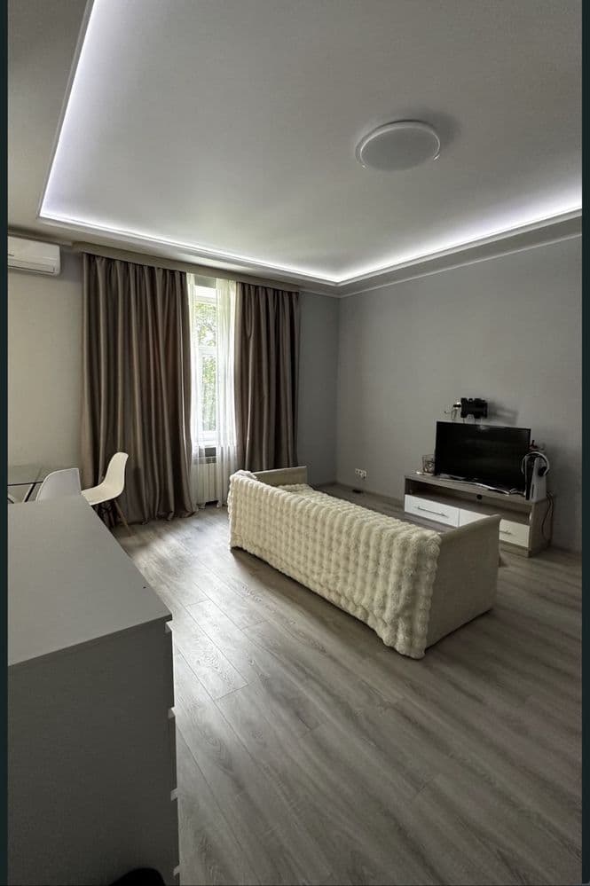 Продаж 2-кімнатної квартири, 62.2 м², Печерський р-н 5