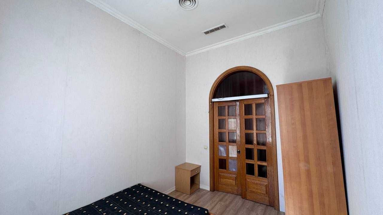 Продаж 4-кімнатної квартири, 100 м², Печерський р-н 5