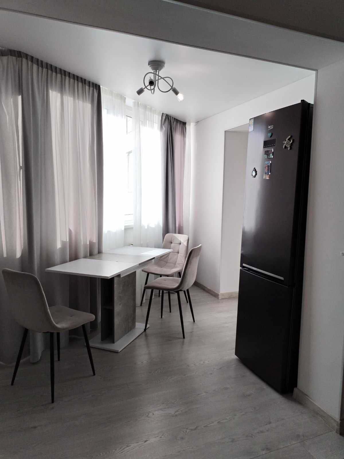 Продаж 4-кімнатної квартири, 101 м², Дарницький р-н 3