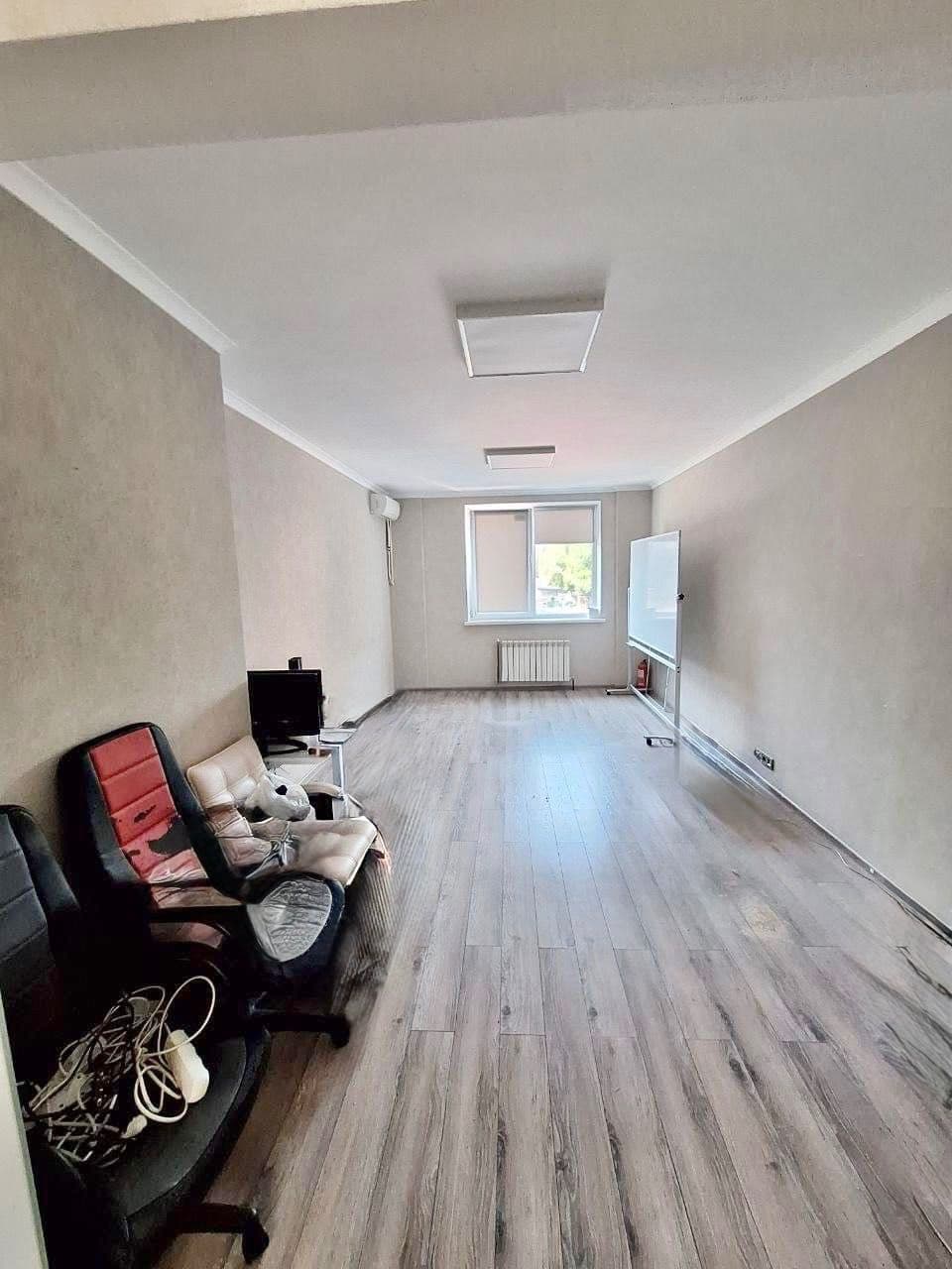 Оренда комерційного приміщення, 75 м², Шевченківський р-н 1