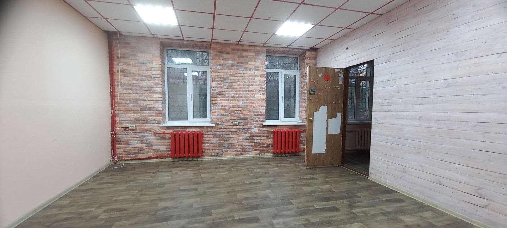 Оренда комерційного приміщення, 42 м², Шевченківський р-н 1