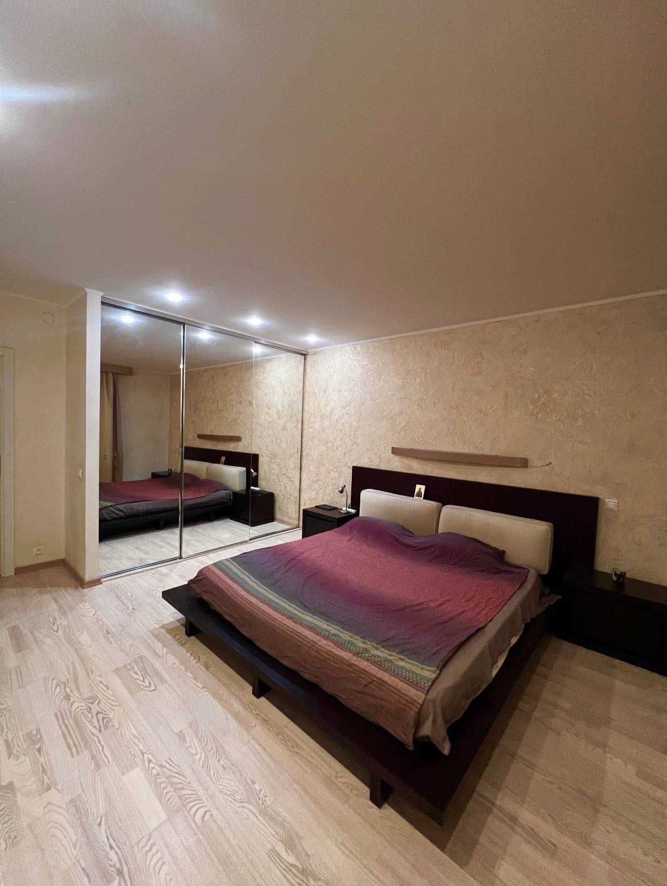 Продаж 3-кімнатної квартири, 106 м², Дарницький р-н 3