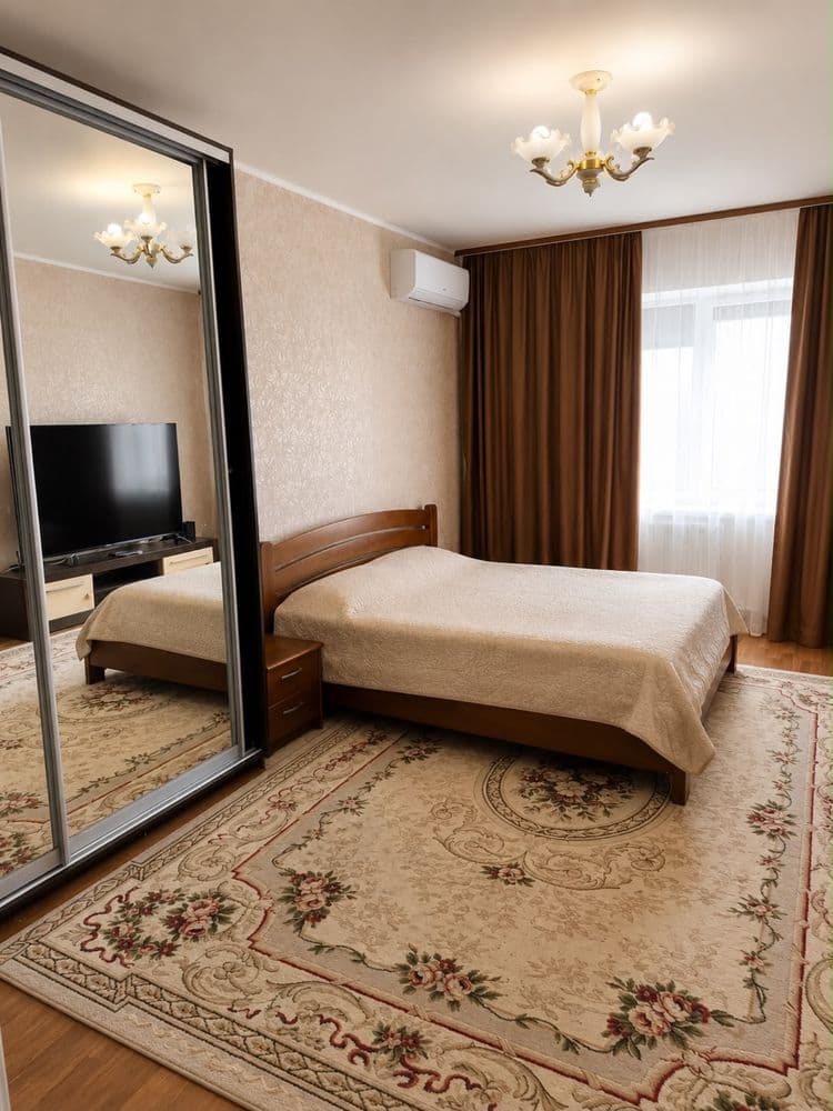 Продаж 3-кімнатної квартири, 91 м², Дарницький р-н 1