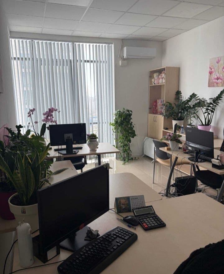 Оренда комерційного приміщення, 59 м², ЖК «Riverstone» 3