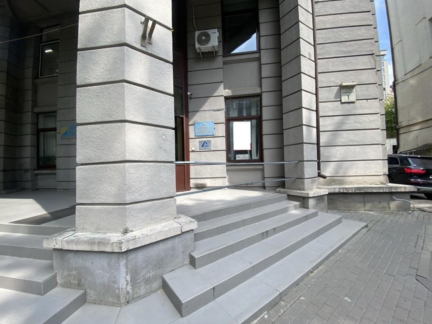 Оренда комерційного приміщення, 23.2 м², Шевченківський р-н 2