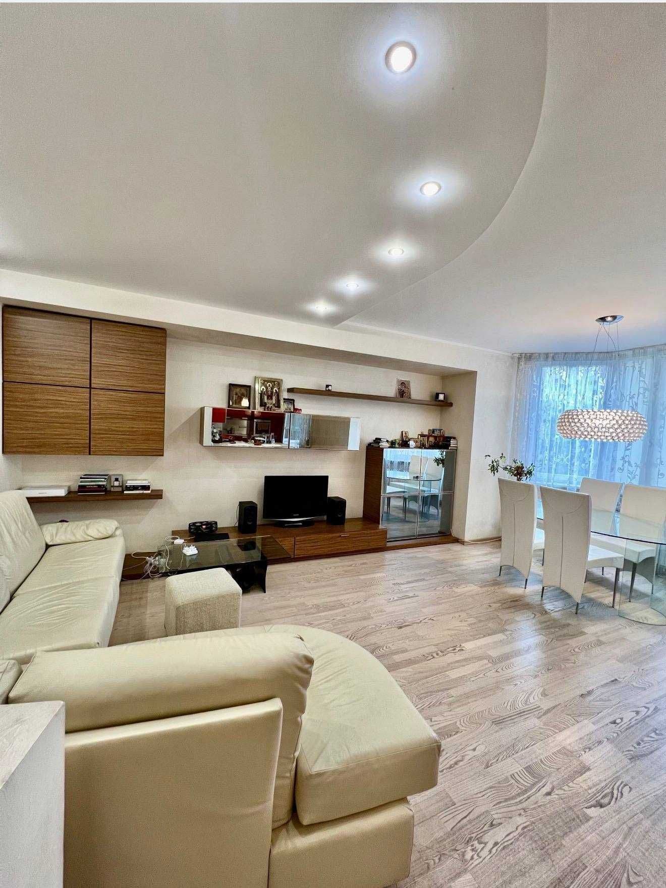 Продаж 3-кімнатної квартири, 106 м², Дарницький р-н 1