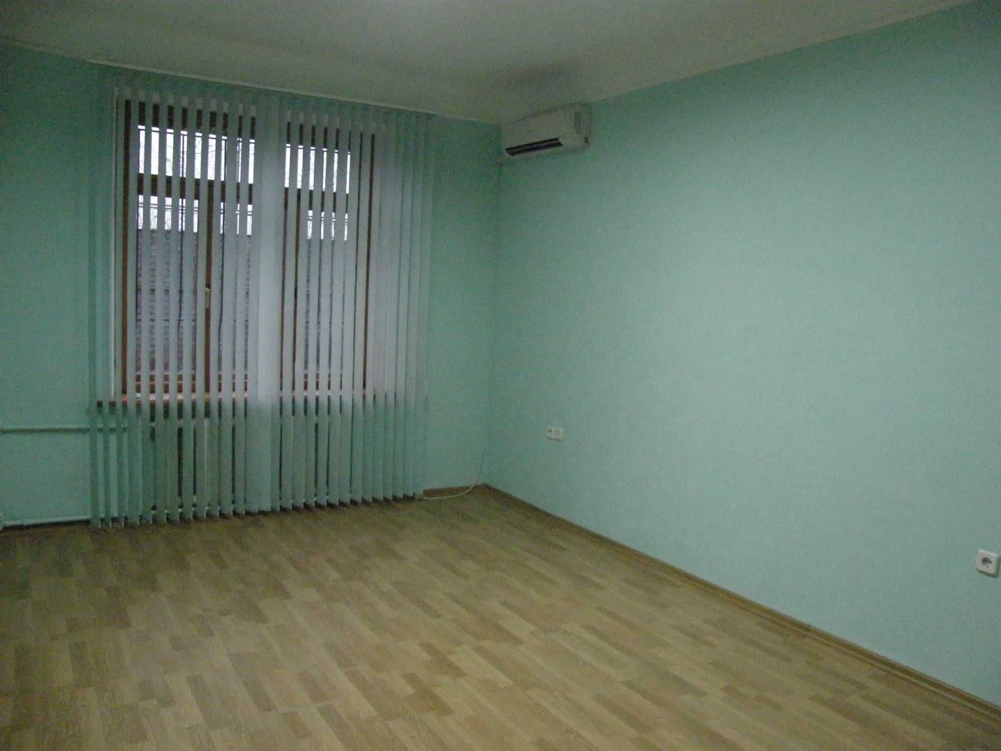 Оренда комерційного приміщення, 70 м², Подільський р-н 2