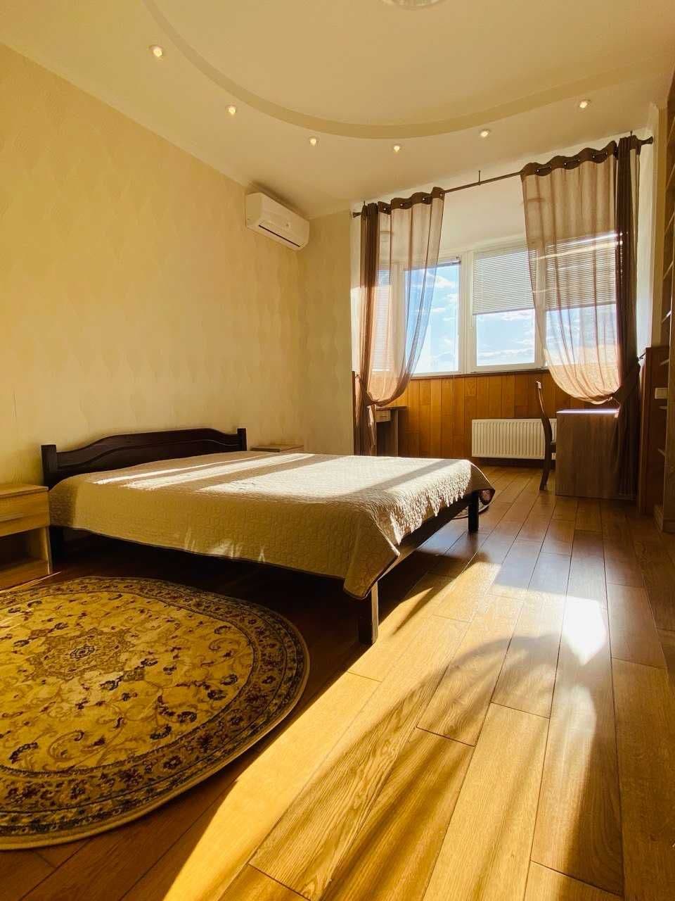 Оренда 2-кімнатної квартири, 82 м², ЖК «Новопечерський двір» 3