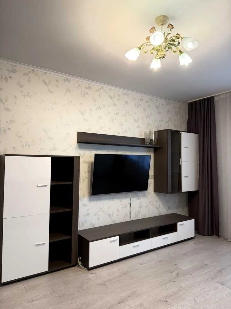 Продаж 2-кімнатної квартири, 75 м², Голосіївський р-н 4