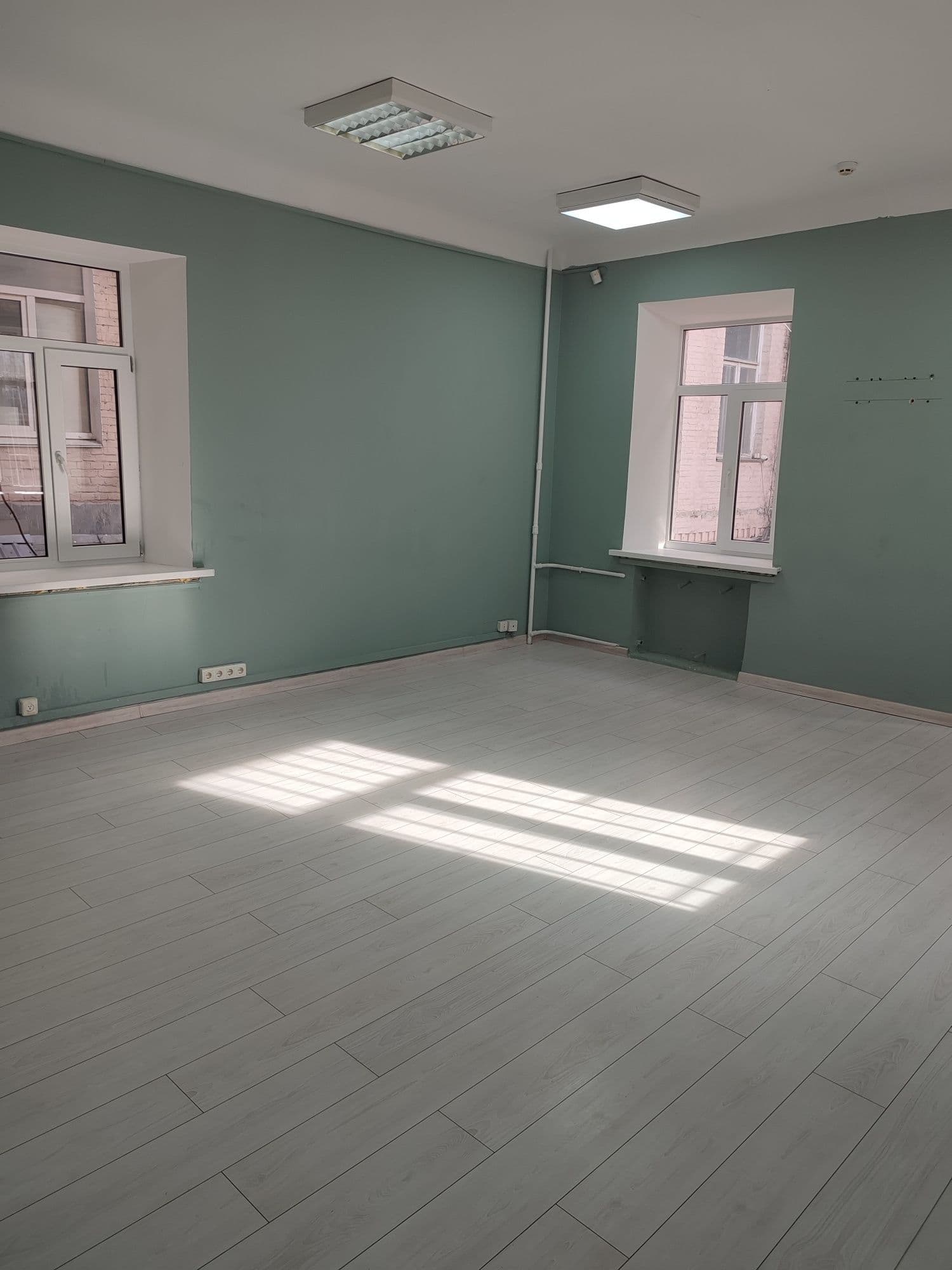 Оренда комерційного приміщення, 57 м², Шевченківський р-н 2