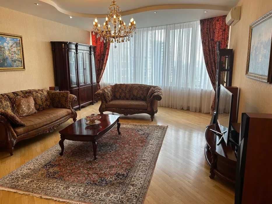 Продаж 3-кімнатної квартири, 161 м², Шевченківський р-н 1