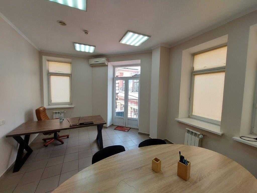 Оренда комерційного приміщення, 82 м², Подільський р-н 1