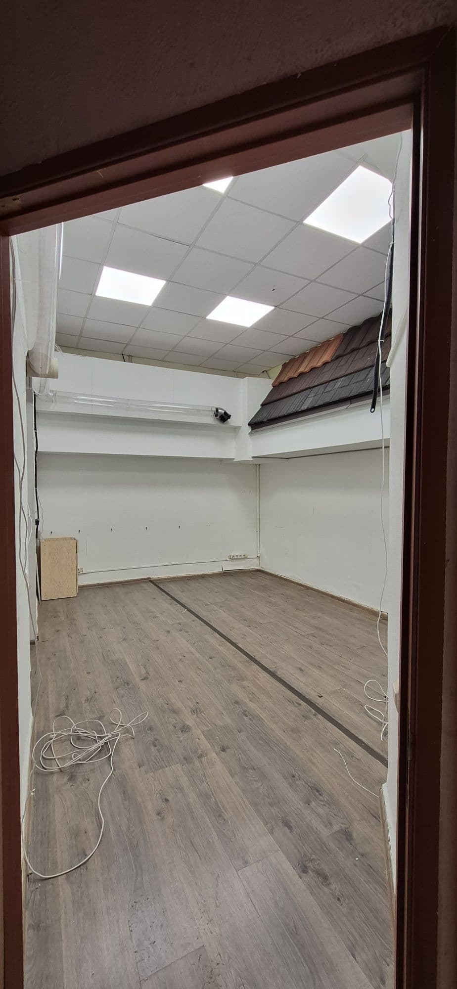 Оренда комерційного приміщення, 112 м², Шевченківський р-н 4