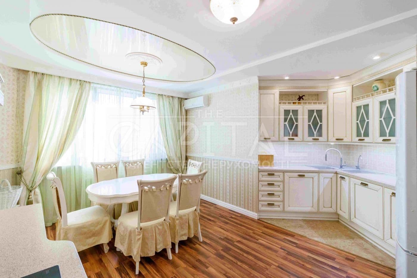 Продаж 4-кімнатної квартири, 131 м², Дарницький р-н 2