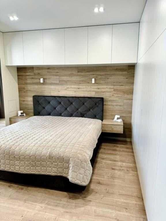 Продаж 3-кімнатної квартири, 90 м², Дарницький р-н 1