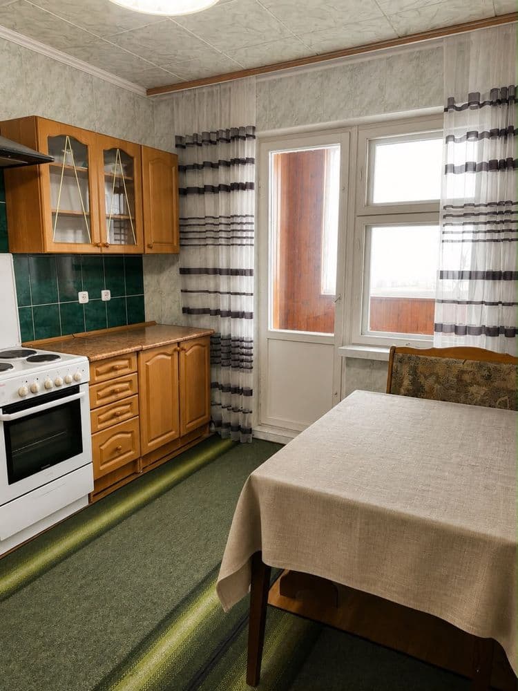 Продаж 3-кімнатної квартири, 91 м², Дарницький р-н 4