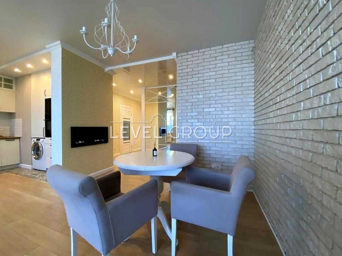 Продаж 2-кімнатної квартири, 66.2 м², Шевченківський р-н 1