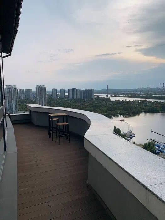 Продаж 3-кімнатної квартири, 116 м², Дарницький р-н 1
