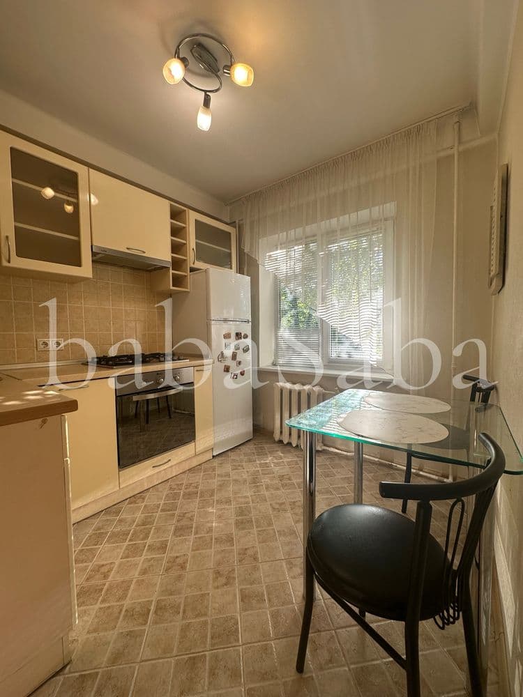 Продаж 2-кімнатної квартири, 38.4 м², Голосіївський р-н 4