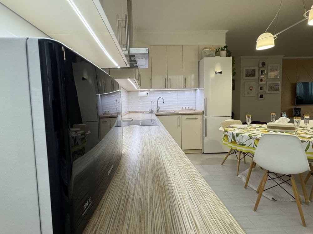 Оренда 3-кімнатної квартири, 104 м², Дарницький р-н 4