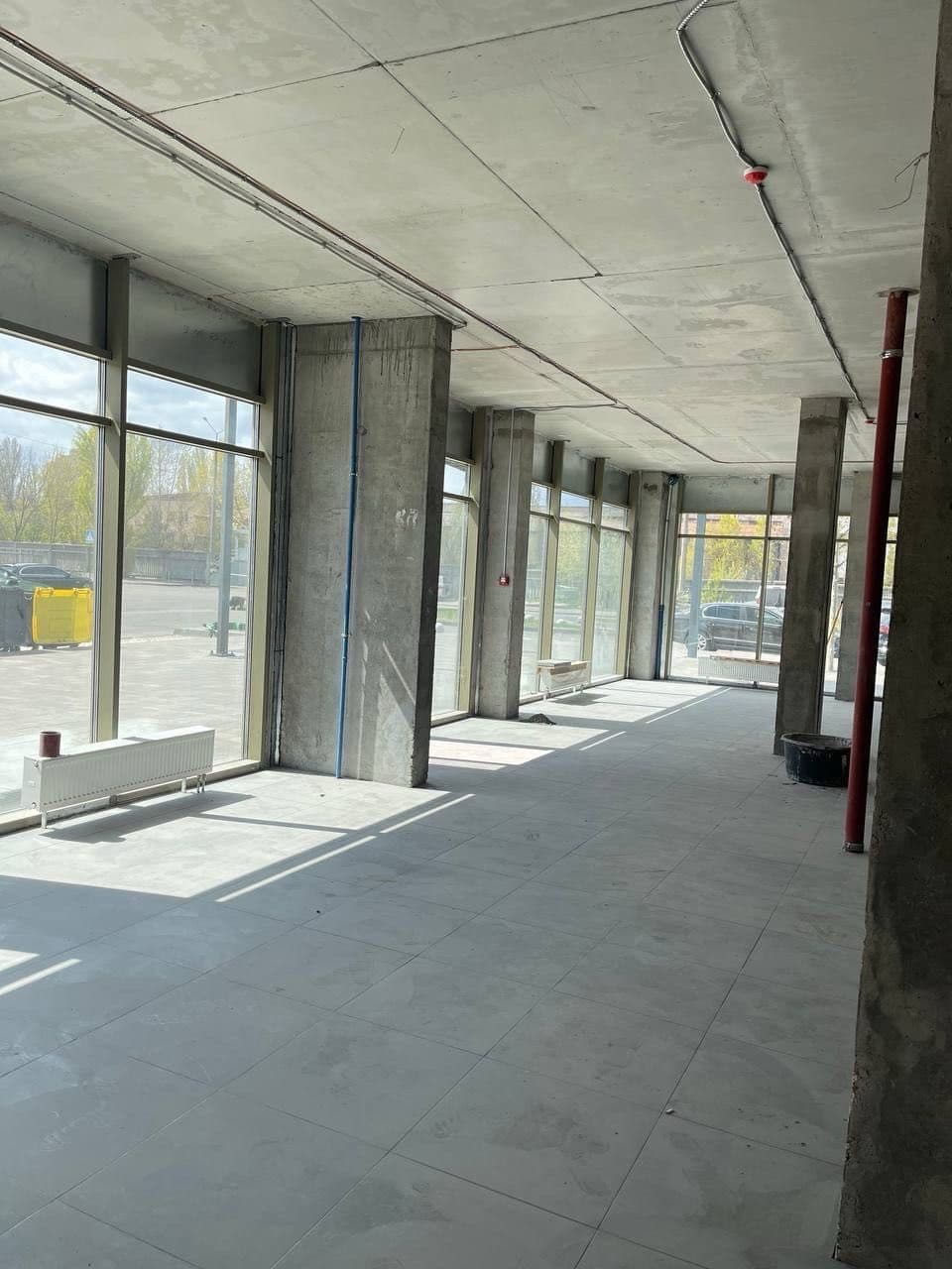 Оренда комерційного приміщення, 149.3 м², ЖК «Рибальський» 5