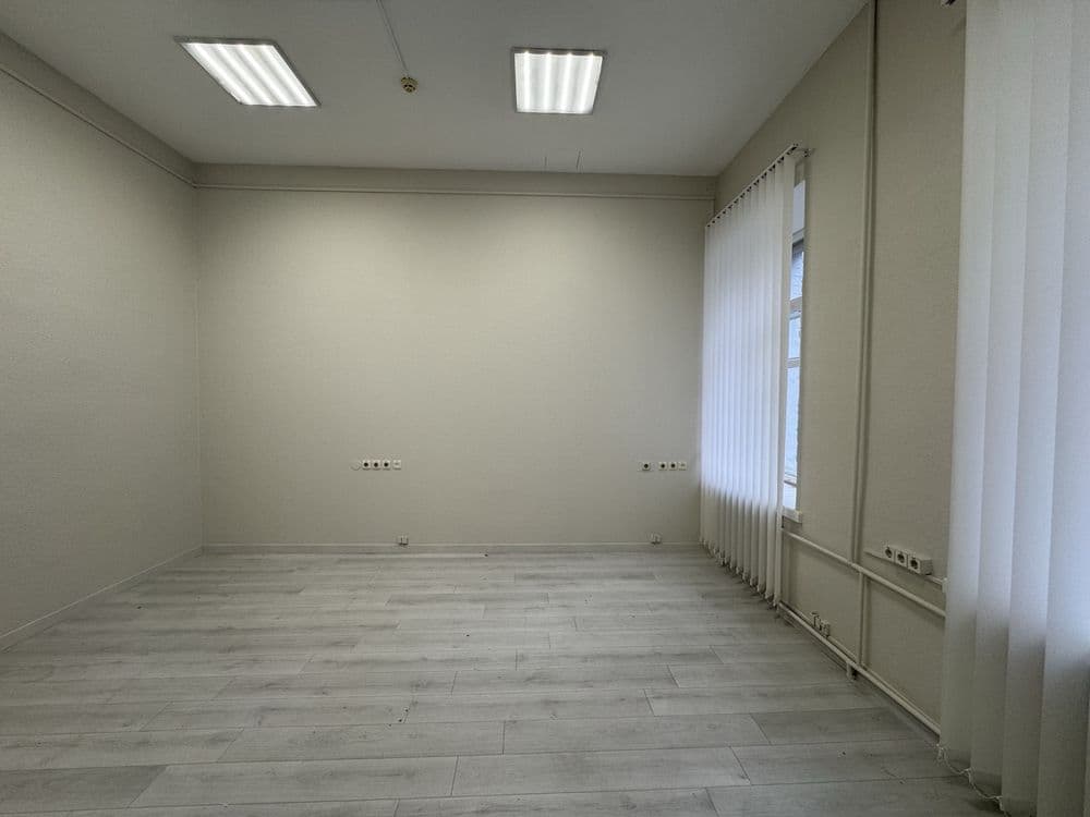 Оренда комерційного приміщення, 24 м², Шевченківський р-н 4