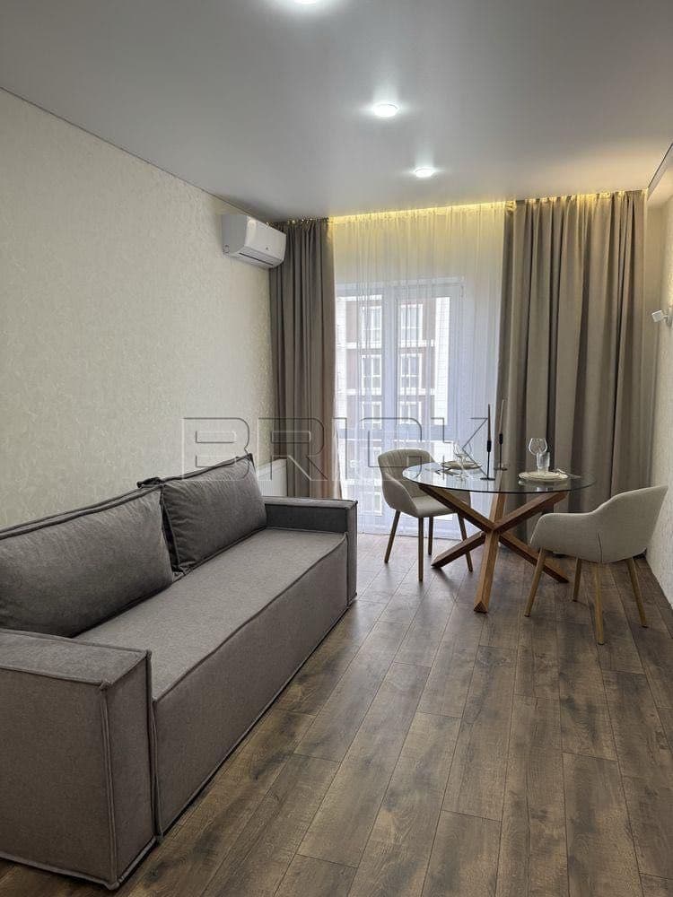 Продаж 1-кімнатної квартири, 41 м², Голосіївський р-н 4