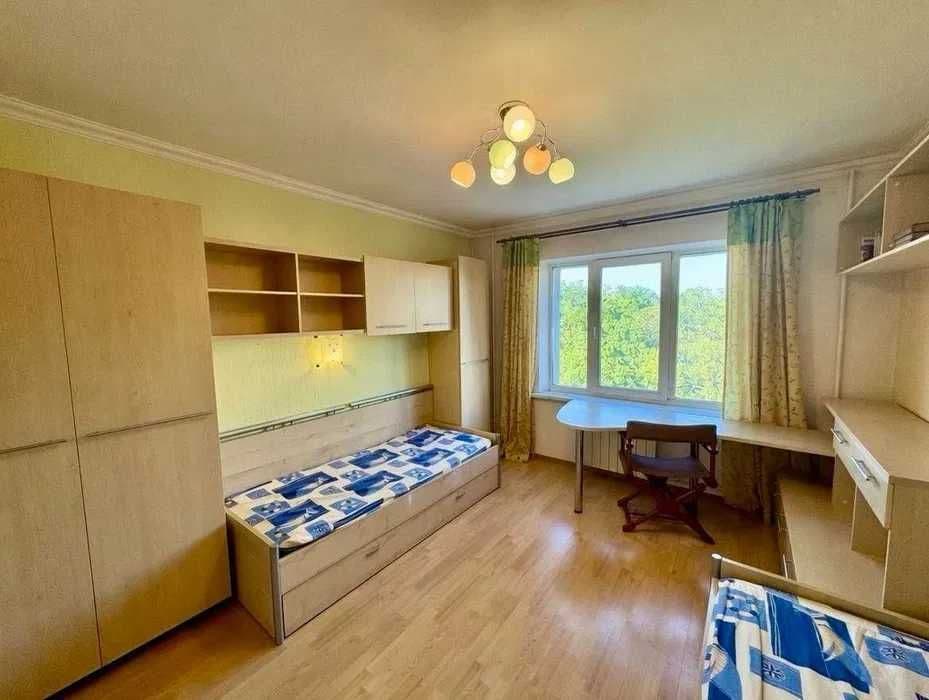 Продаж 3-кімнатної квартири, 84.3 м², Шевченківський р-н 1
