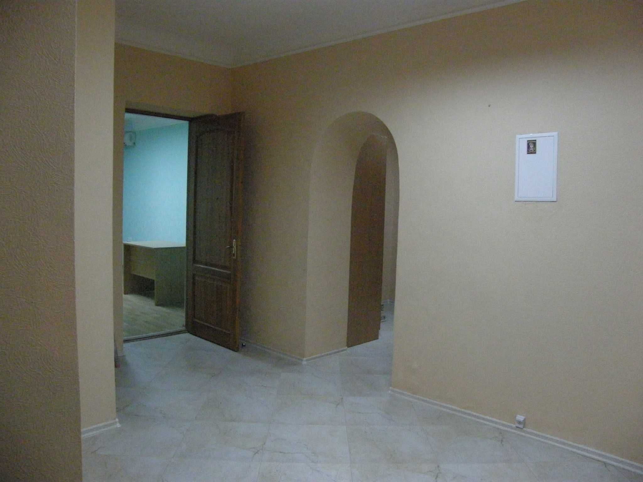 Оренда комерційного приміщення, 70 м², Подільський р-н 4