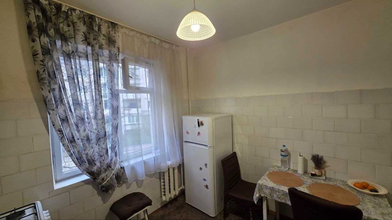 Продаж 2-кімнатної квартири, 56 м², Подільський р-н 2