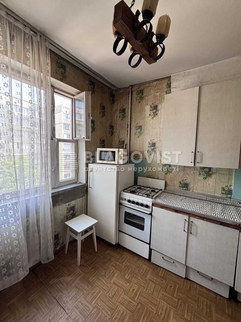 Продаж 3-кімнатної квартири, 72.5 м², Подільський р-н 2