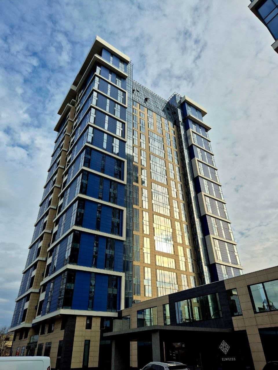 Продаж 1-кімнатної квартири, 56.7 м², ЖК «Edelweiss House» 1
